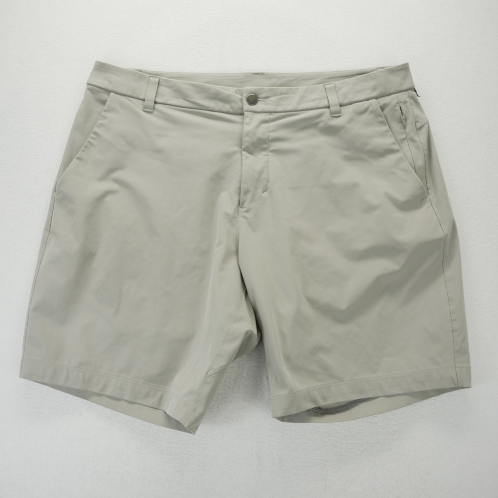 Lululemon Commission Short 9 Light Khaki Tan Mens Size 36 Golf Casual Chino